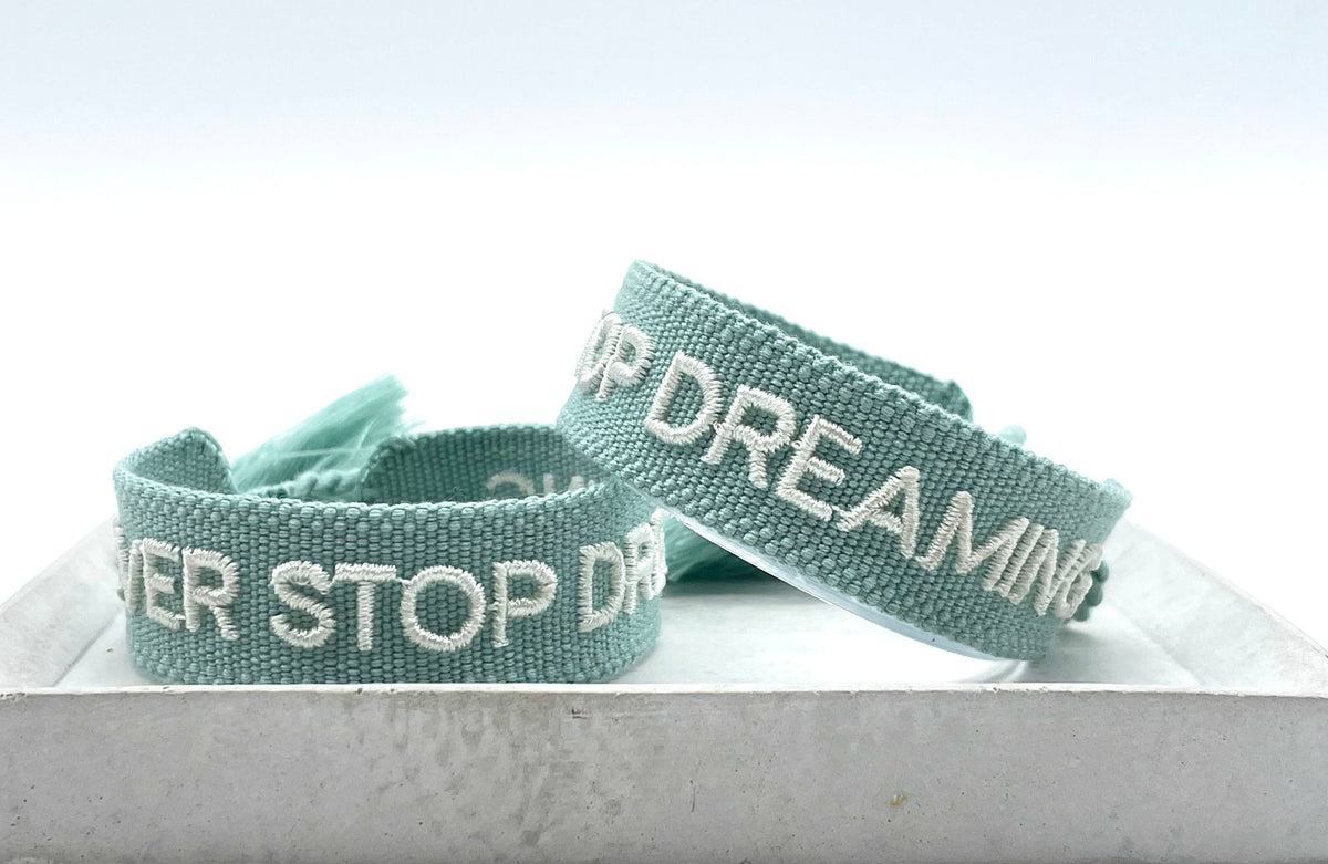 Parsley & Pepper - Never Stop Dreaming armband zeeblauw/ zand
