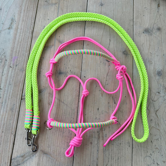 Het Paardenatelier - Touwhalster set rijhalster + teugels ‘Pink Jungle’ lime/roze