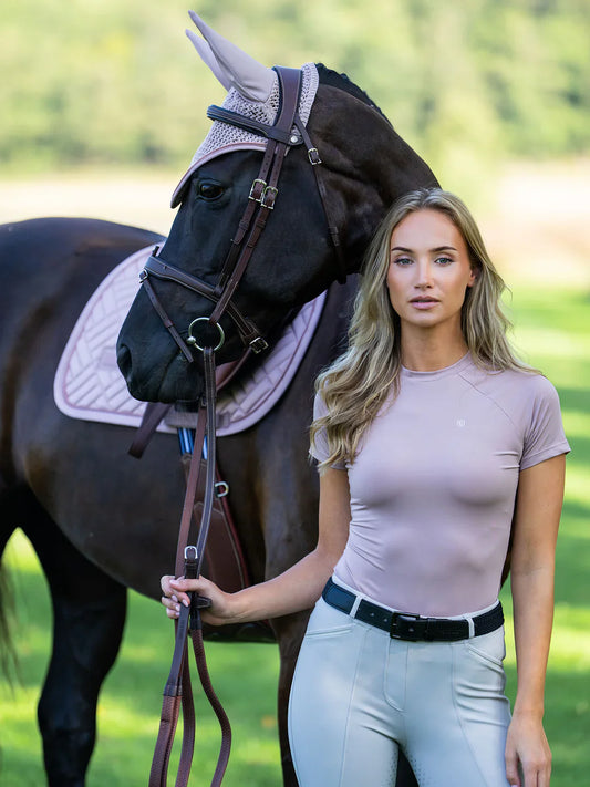 Equestrian Stockholm - SS26 Midsummer Blush - Ear Bonnet Modern oornetje