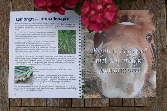 Boek 'Kruiden voor paarden' van Petra Zilverberg over natuurlijke verzorging met kruiden en aromatherapie