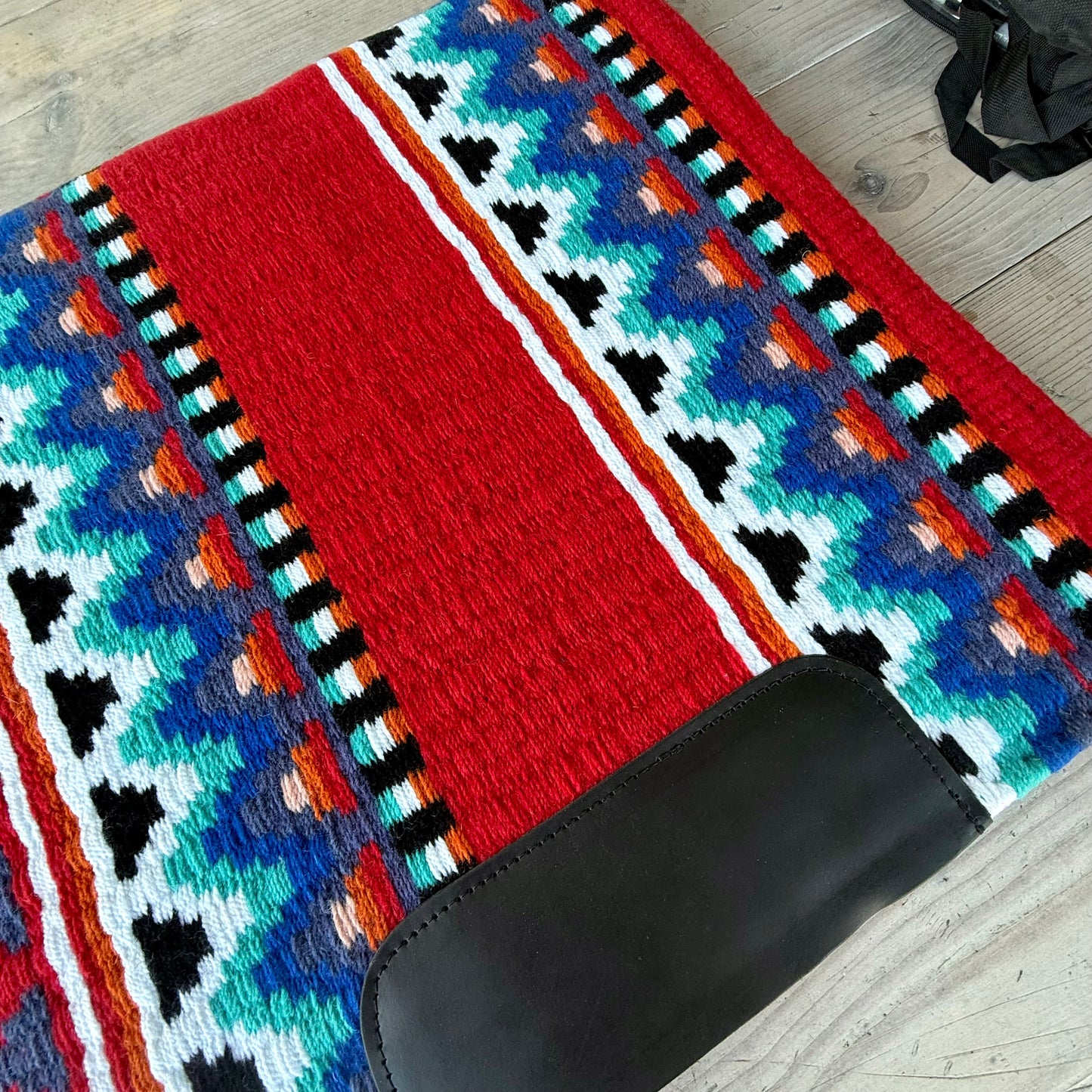 SB057 - Western oversized showblanket A - Rood, oranje, blauw
