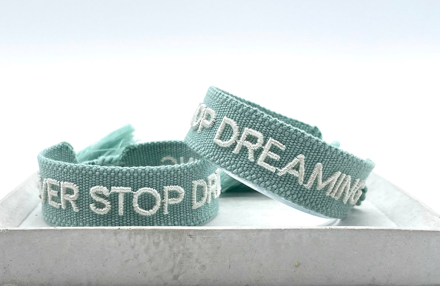 Parsley & Pepper - Never Stop Dreaming armband zeeblauw/ zand