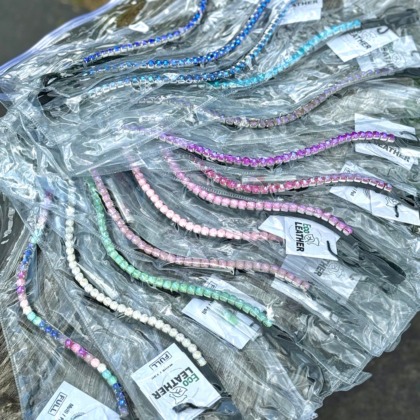 FMH - Sprankelende frontriem ‘Big stone’ Wave met 8mm steentjes in div. kleuren