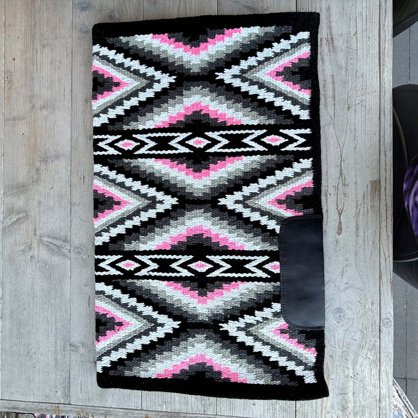 SB075 - Western oversized showblanket A - Zwart, roze, grijs