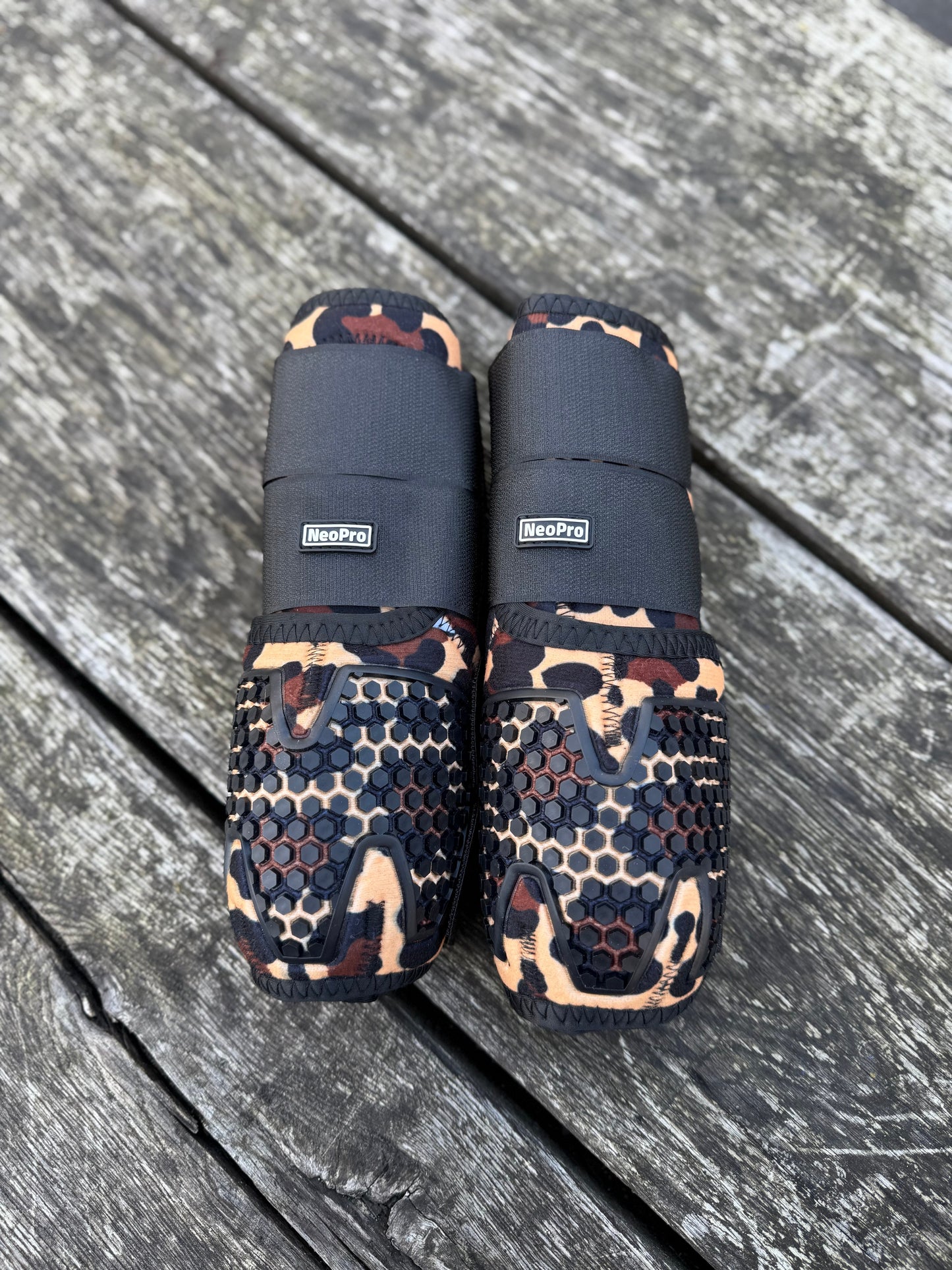 FMH - NeoPro the Leopard - Neoprene beenbeschermers boots voor paarden (div. kleuren)