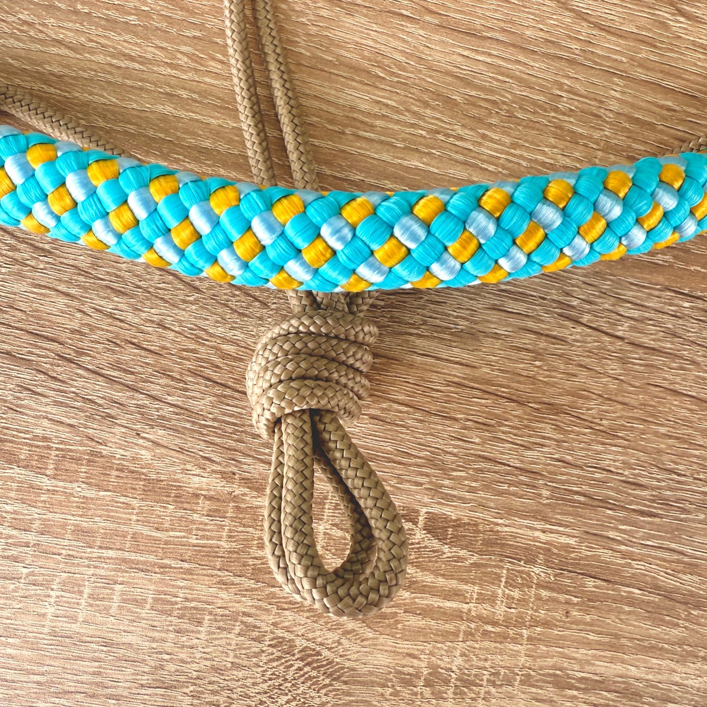 Het Paardenatelier - Touwhalster set halster + halstertouw ‘Summer Vibes’ beige/ turquoise/ geel