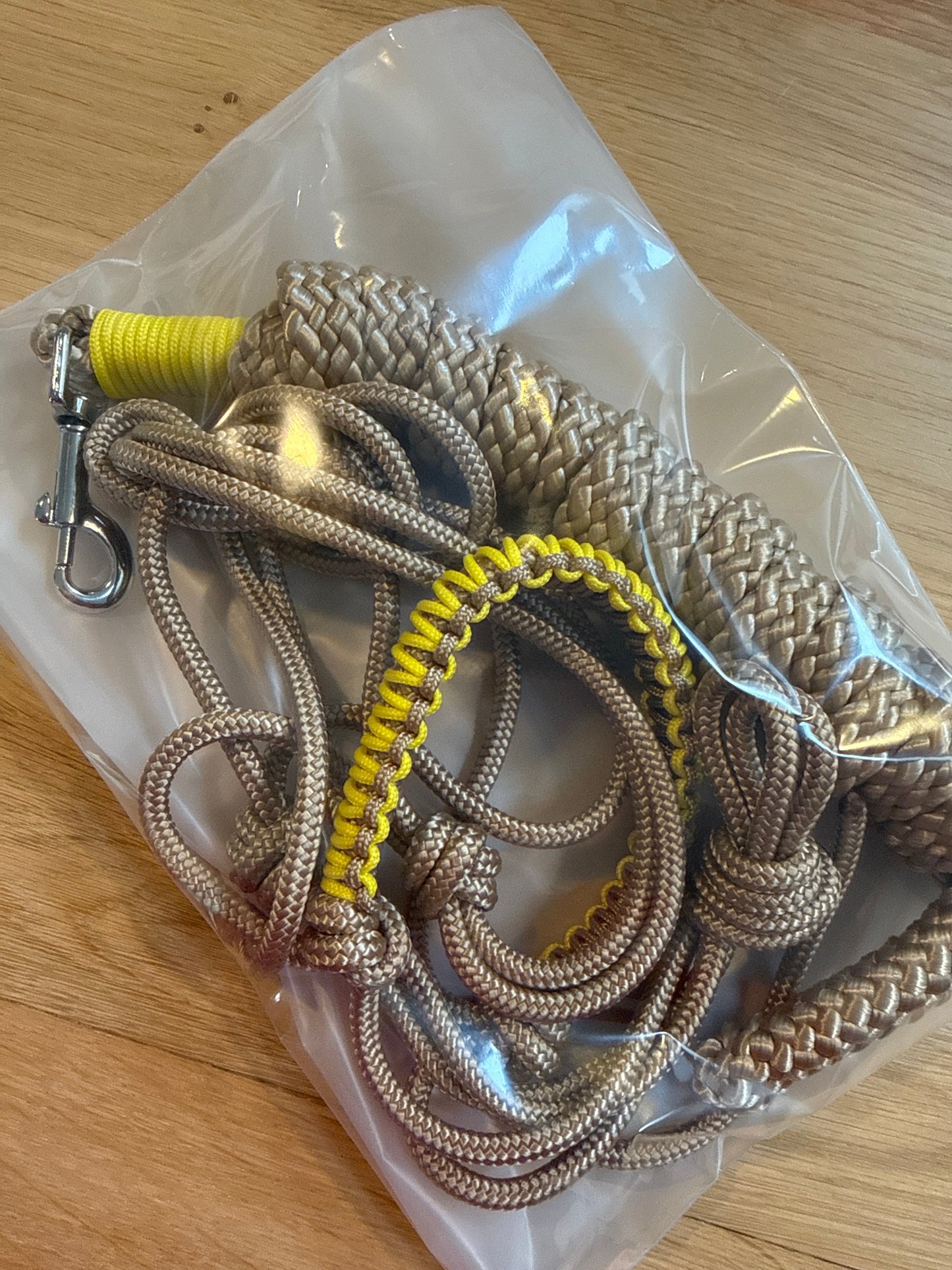 Het Paardenatelier - Touwhalsterset touwhalster Azar met halstertouw 2m beige met geel