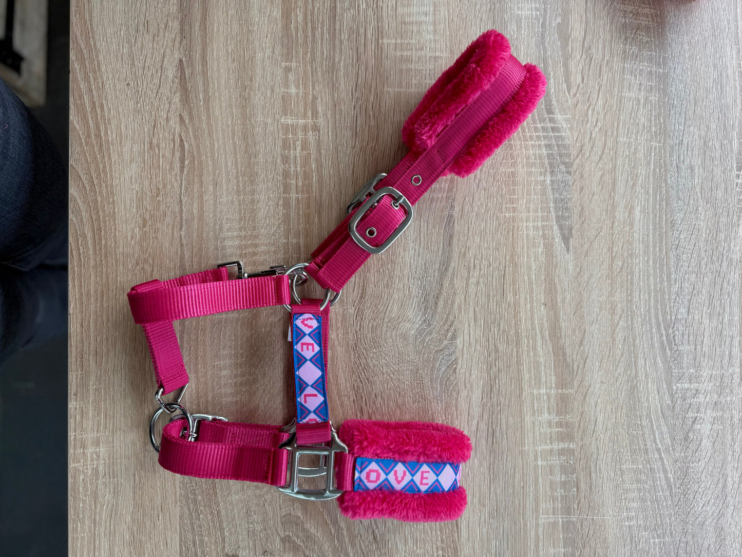 Happy Halsters x FMH - Love is Love Exclusive halster (bont) div. kleuren