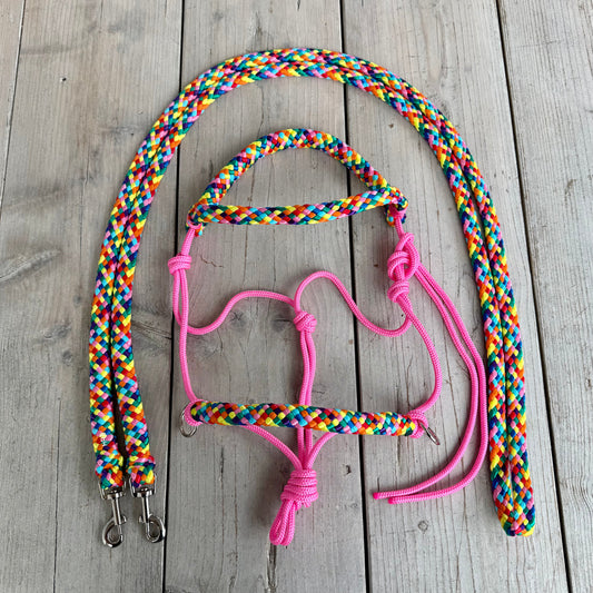 Het Paardenatelier - Touwhalster set rijhalster + teugels ‘Rainbow’ roze