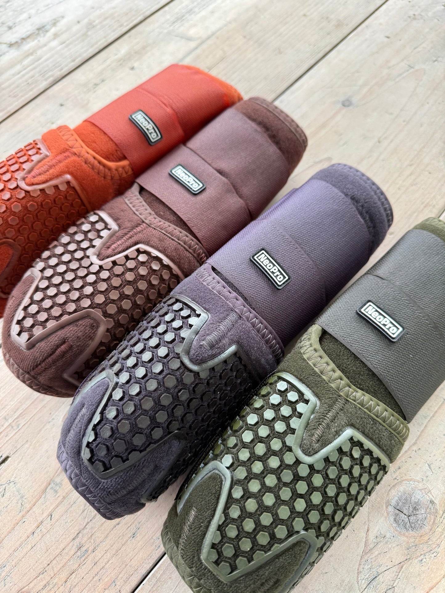 FMH - NeoPro the Elements - Neoprene beenbeschermers boots voor paarden (div. kleuren)