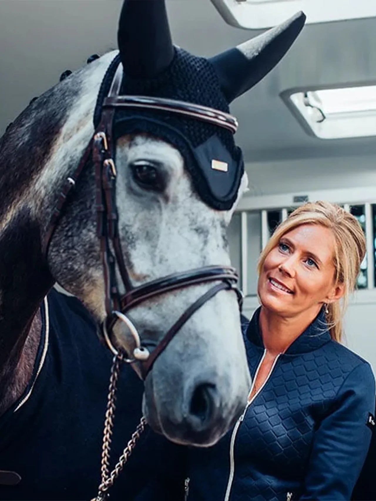 Equestrian Stockholm - Core Collection - Black Silver Padded Ear Bonnet oornetje