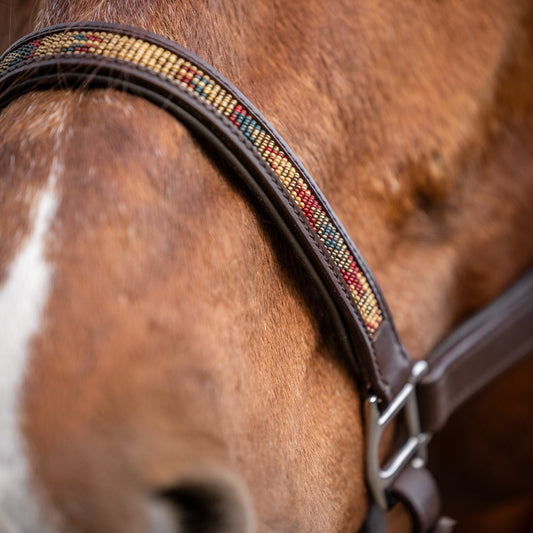 FMH - Cognac lederen halster met kraaltjes ‘Beaded Bronco Nature’ camel/goud/emerald
