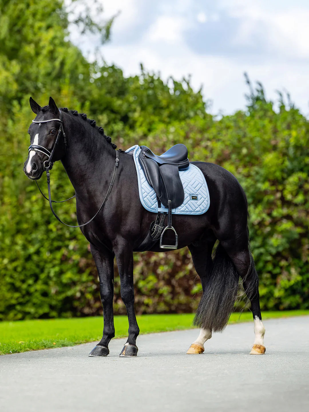 Equestrian Stockholm - SS26 Midsummer Blue - Dressage Saddle Pad Modern dressuurzadeldek