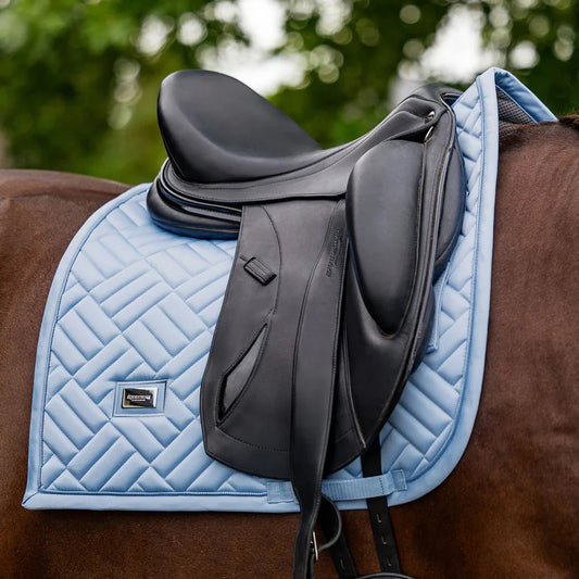 Equestrian Stockholm - SS26 Midsummer Blue - Dressage Saddle Pad Modern dressuurzadeldek