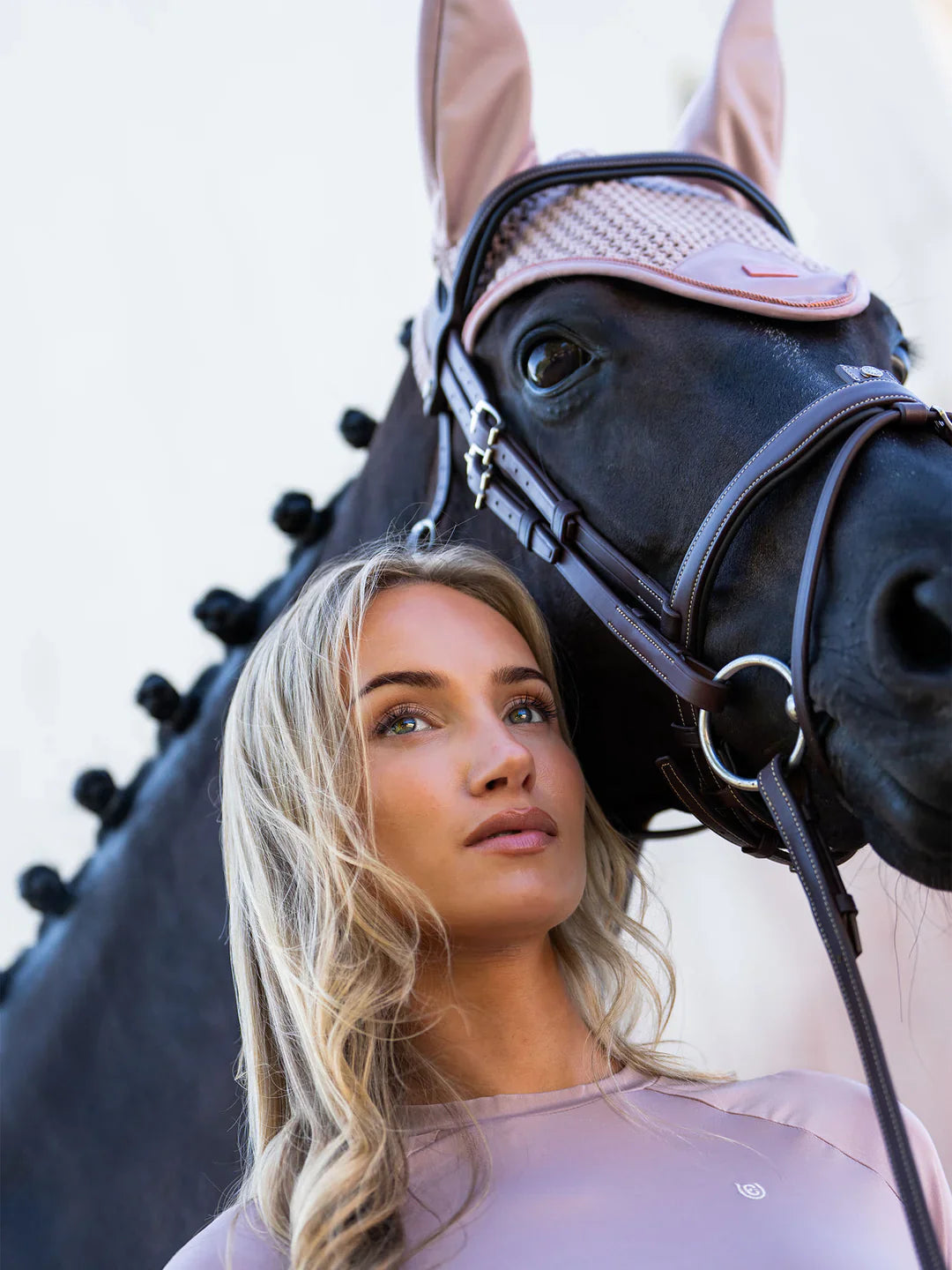 Equestrian Stockholm - SS26 Midsummer Blush - Ear Bonnet Modern oornetje