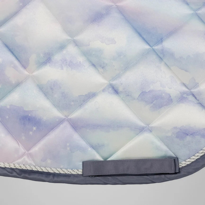 Dapplebay - Opalite Skies Spring zadeldek