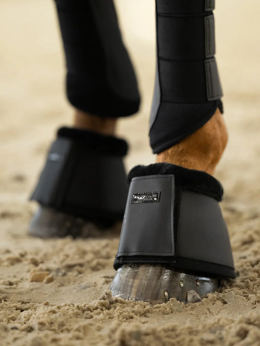 Equestrian Stockholm - Core Collection - All Black Bell Boots springschoenen