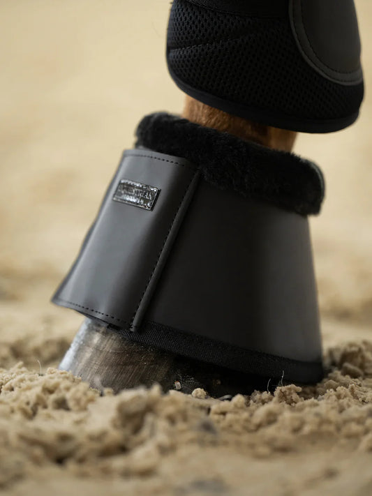 Equestrian Stockholm - Core Collection - All Black Bell Boots springschoenen