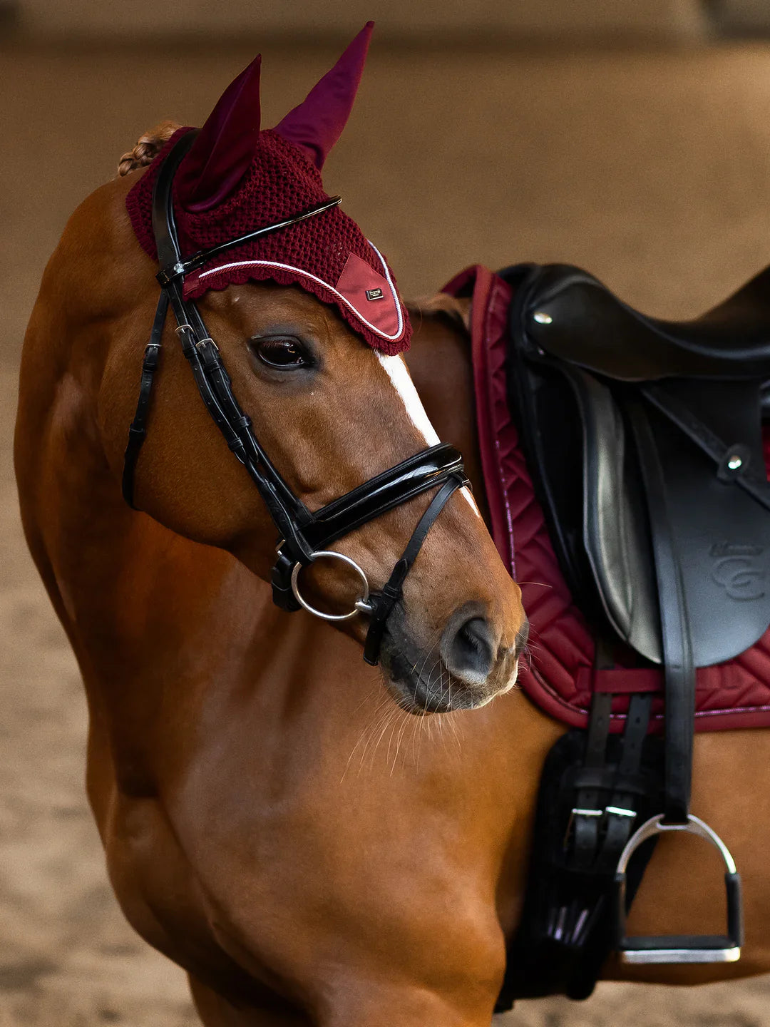 Equestrian Stockholm - Core Collection - Bordeaux Ear Bonnet oornetje