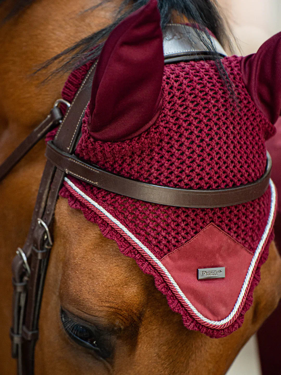 Equestrian Stockholm - Core Collection - Bordeaux Ear Bonnet oornetje