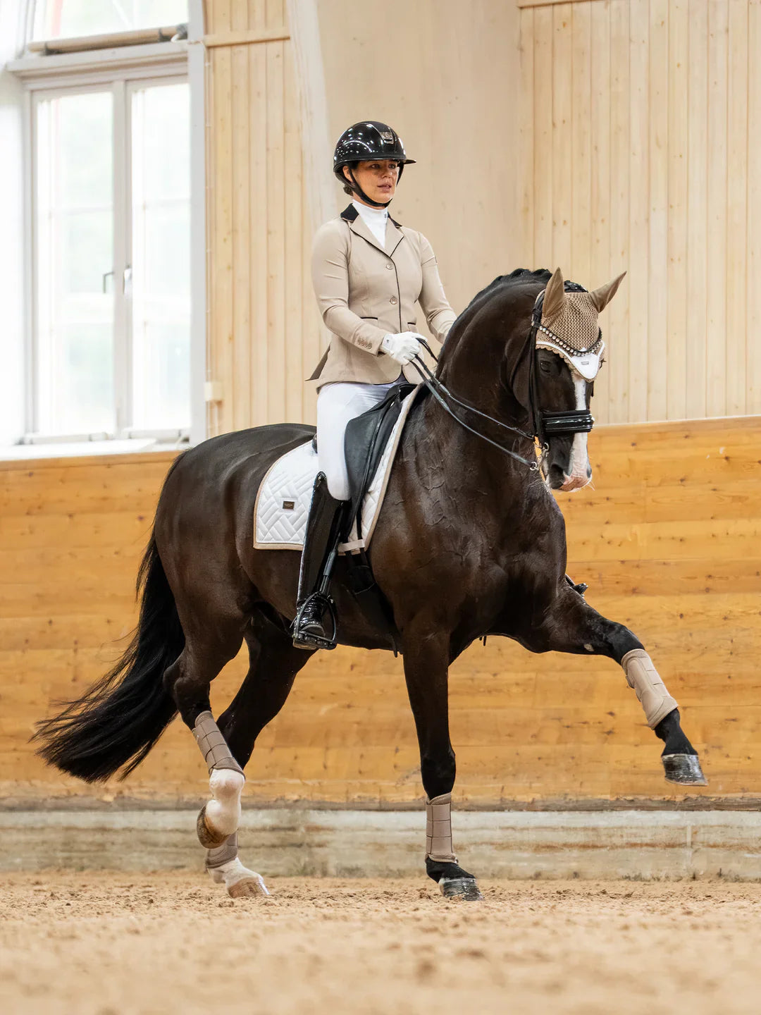 Equestrian Stockholm - SS26 Sand White - Dressage Saddle Pad Modern dressuurzadeldek