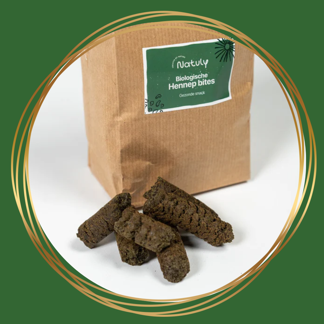 Biologische Natuly Hennep Bites, natuurlijke plantaardige beloning voor paarden.