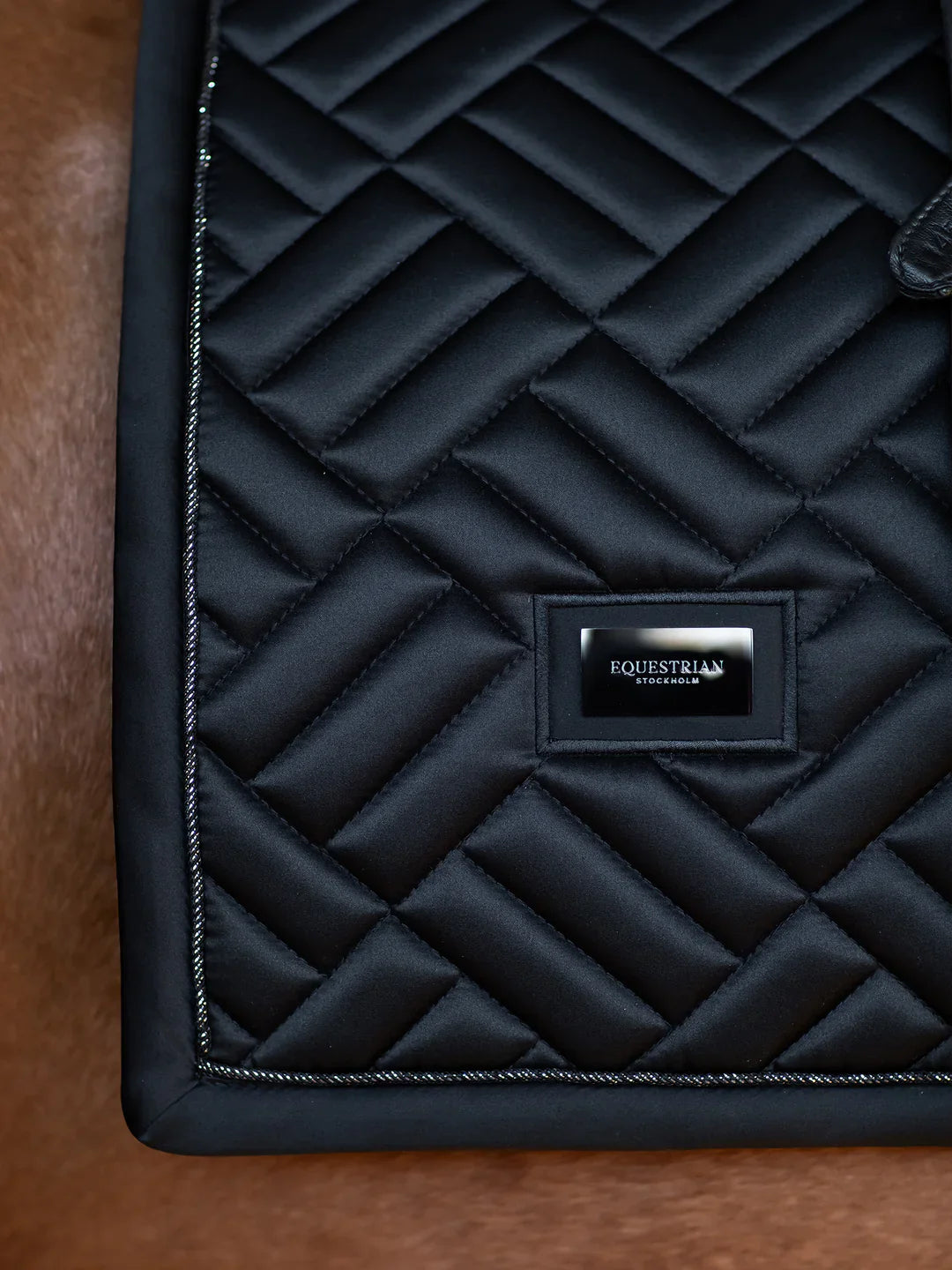 Equestrian Stockholm - Core Collection - Black Dressage Saddle Pad Modern dressuurzadeldek