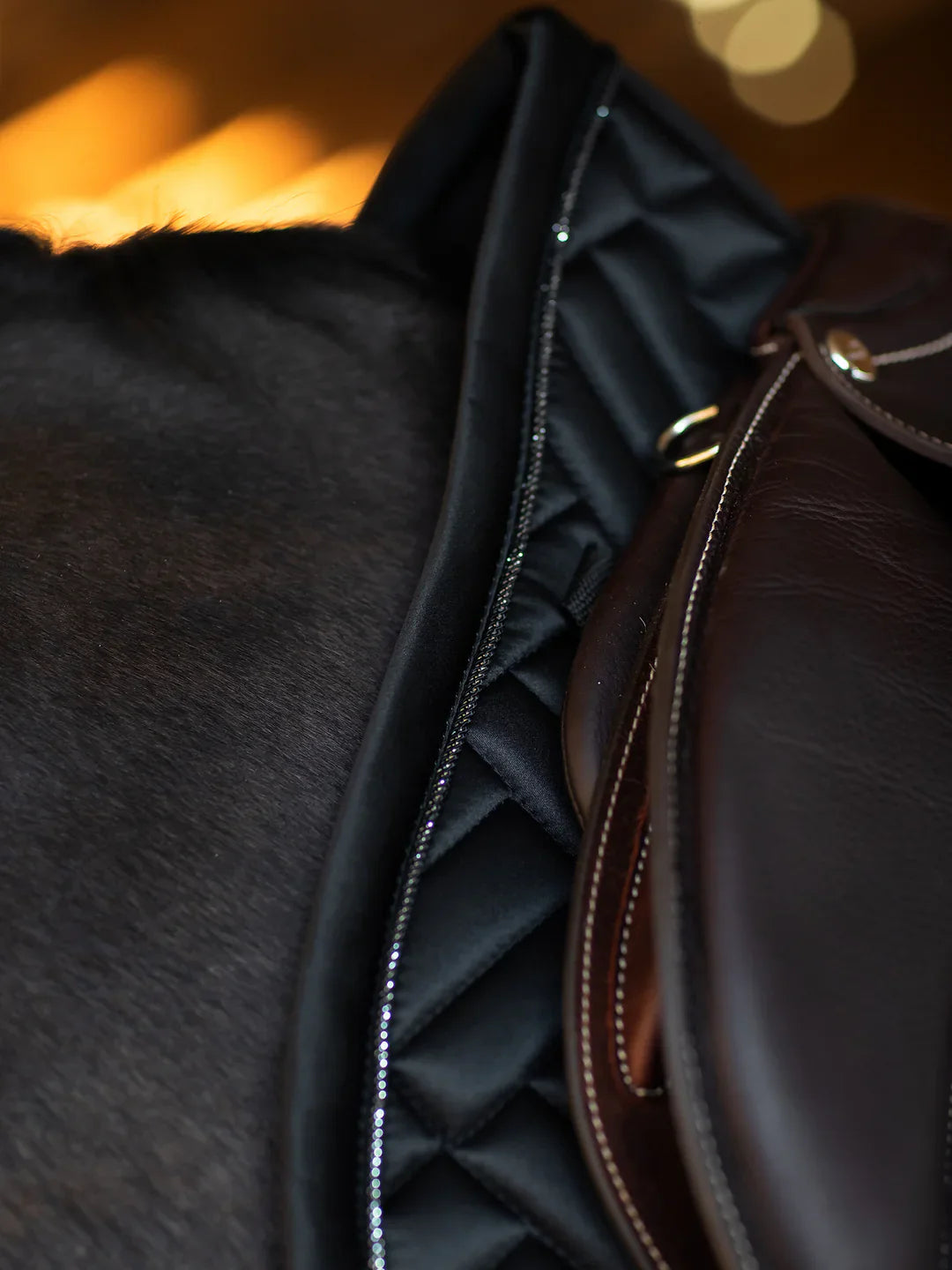 Equestrian Stockholm - Core Collection - Black Jump Saddle Pad Modern springzadeldek