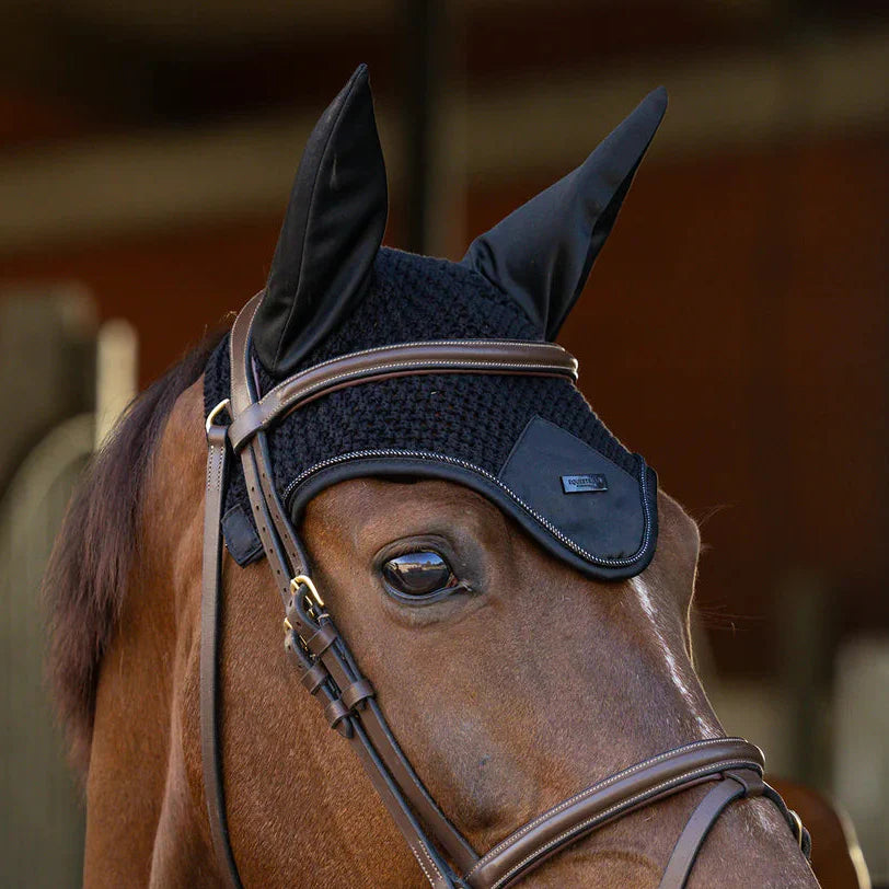 Equestrian Stockholm - Core Collection - Black Ear Bonnet Modern oornetje