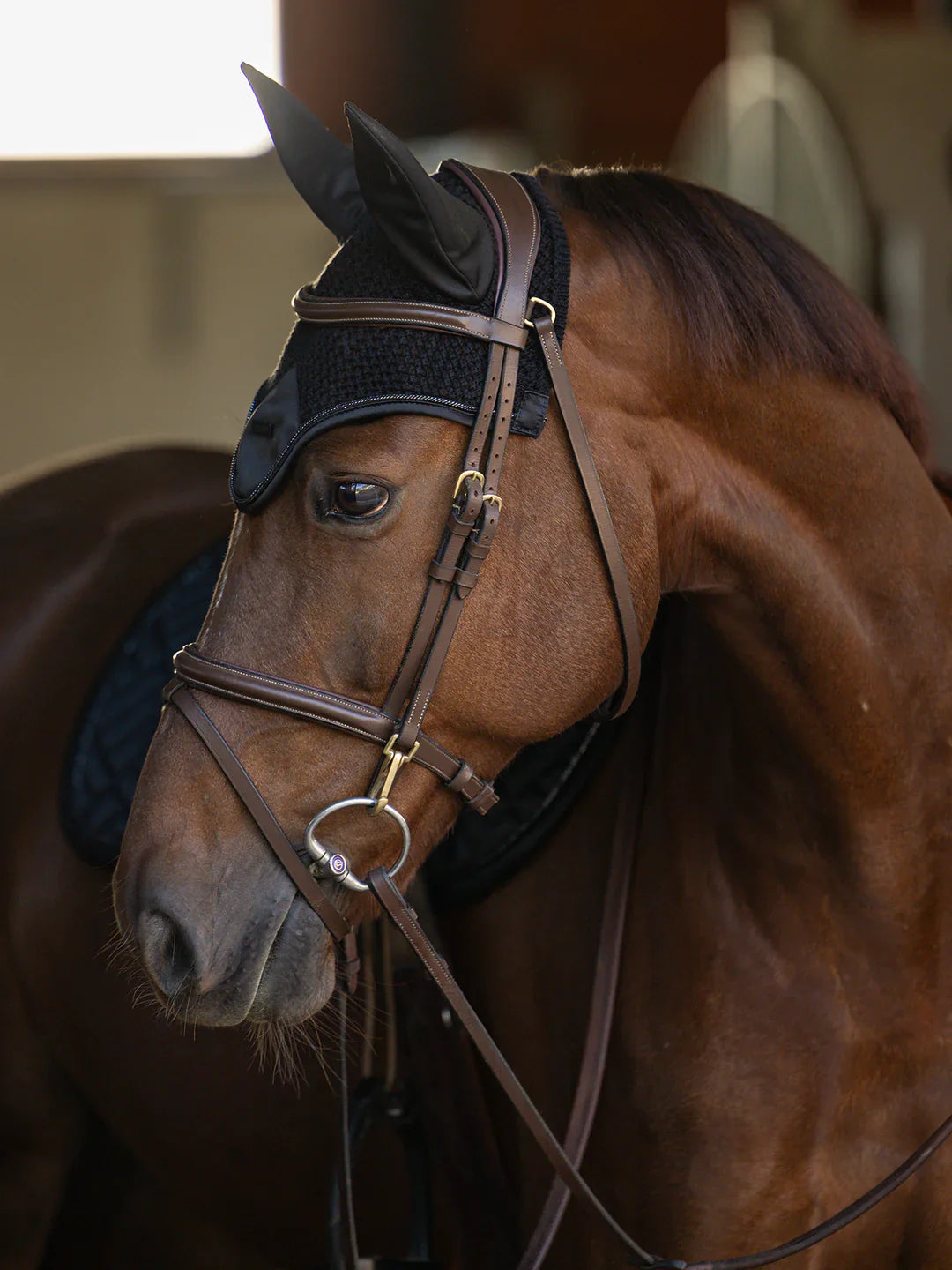 Equestrian Stockholm - Core Collection - Black Ear Bonnet Modern oornetje