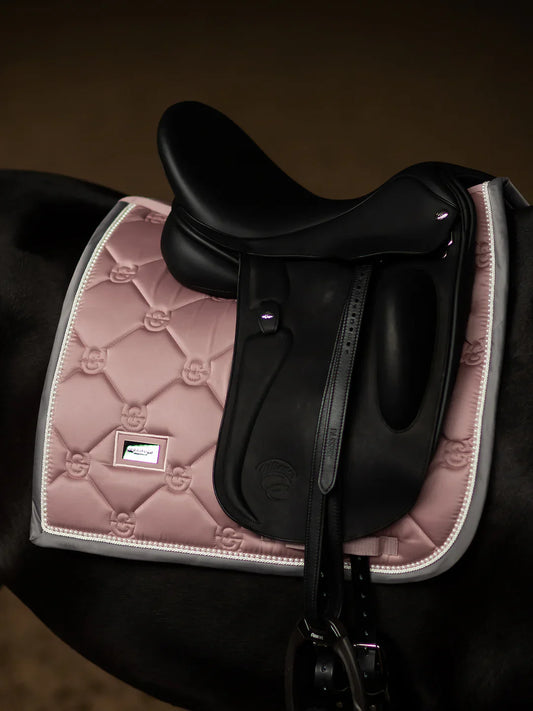 Equestrian Stockholm - Core Collection - Pink Pearl Dressage Saddle Pad dressuurzadeldek